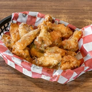 16 Traditional wings